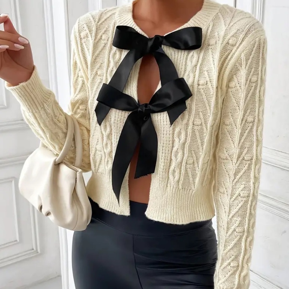 🖤🤍Trendy Black & Cream Front Tie Cozy Cardigan Sweater 🖤🤍